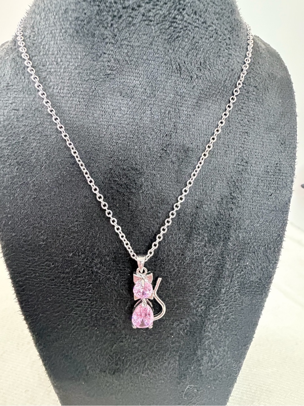 Amber Lee Silver-Tone Pink Cat Necklace - COSTUME, not sterling- 16"